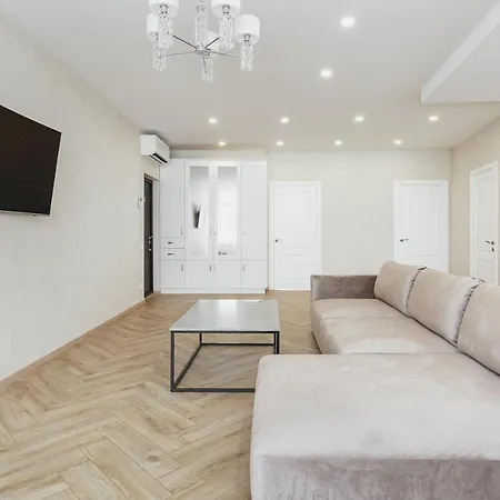 Direct Sea View Apartment *