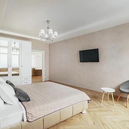 Apartment Direct Sea View