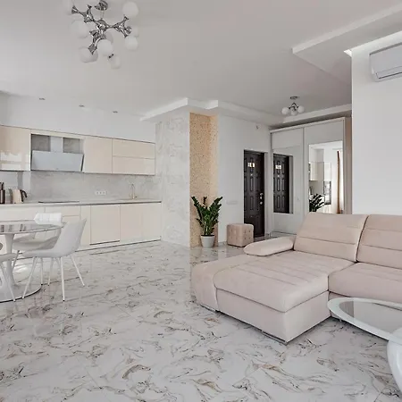 Direct Sea View Apartment *