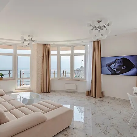 Direct Sea View Apartment Odesa
