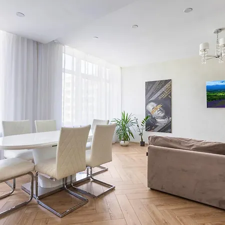 Apartment Direct Sea View